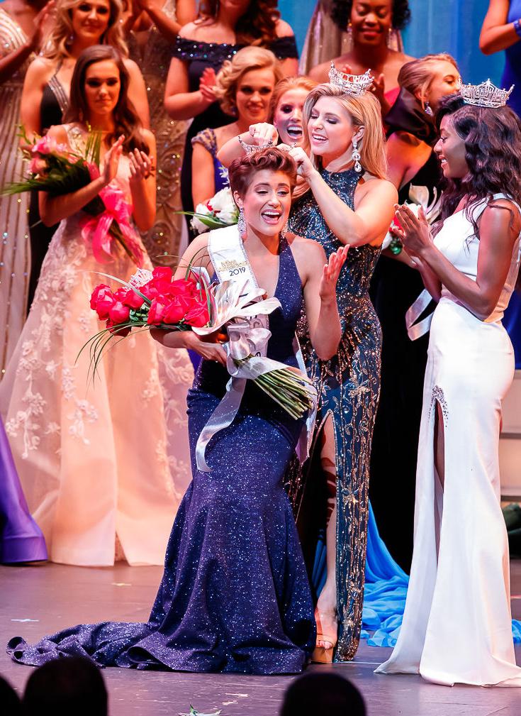 Miss Georgia crown